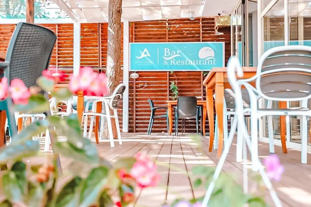 New Akileda — NEW AKILEDA HOTEL