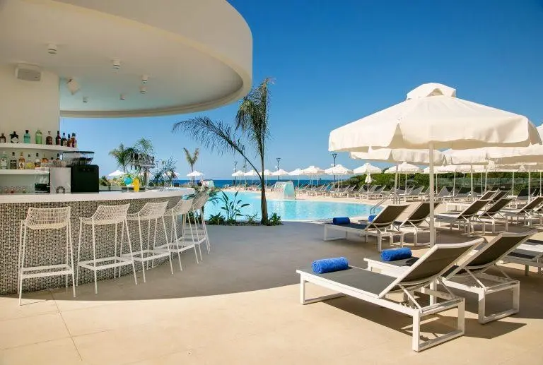 NissiBlu Beach Resort — NISSIBLU BEACH RESORT