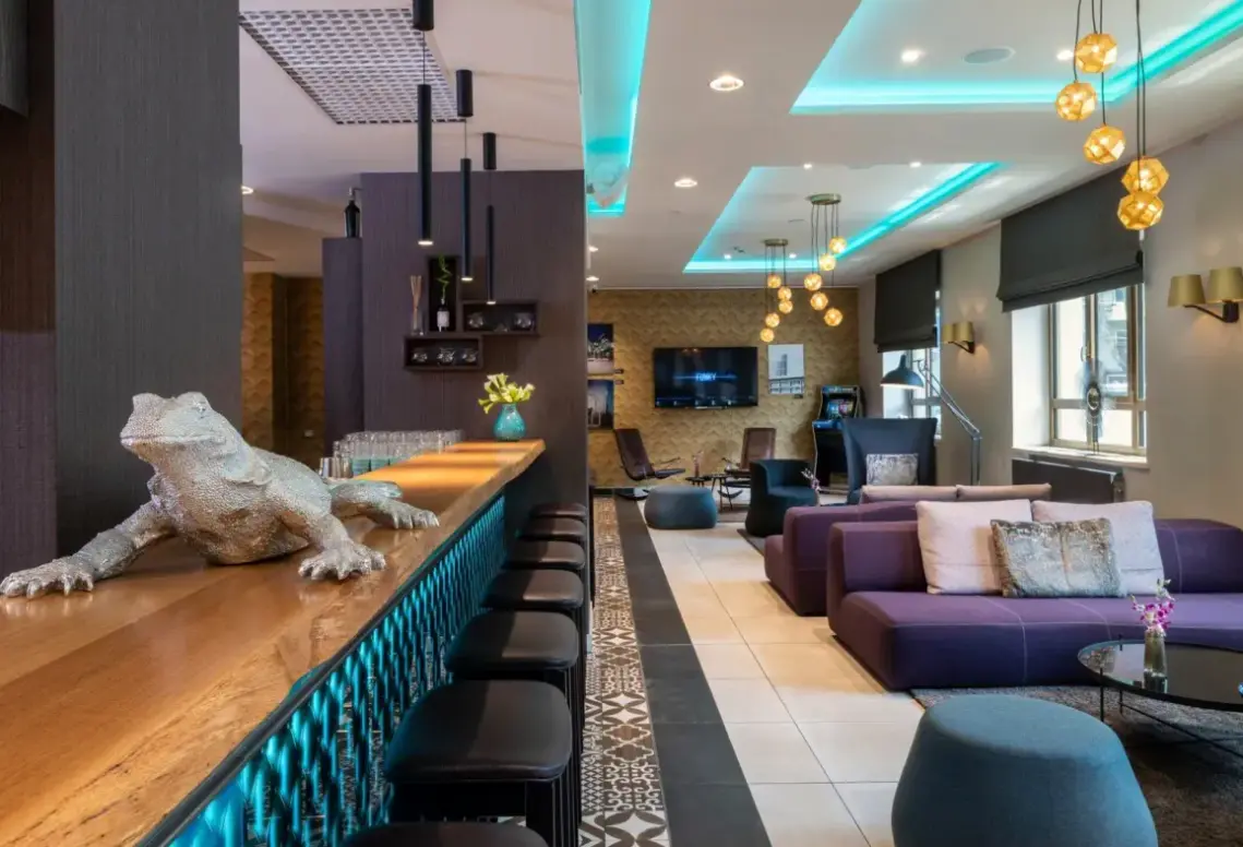 Lobby hotelu Nyx Hotel Milan