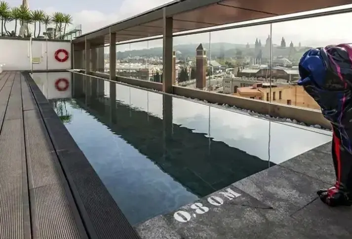 Basen w hotelu Occidental Barcelona 1929