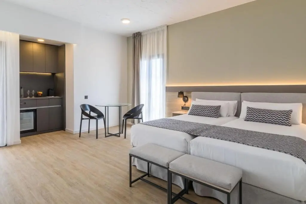 Occidental Puerto Banús — OCCIDENTAL PUERTO BANUS