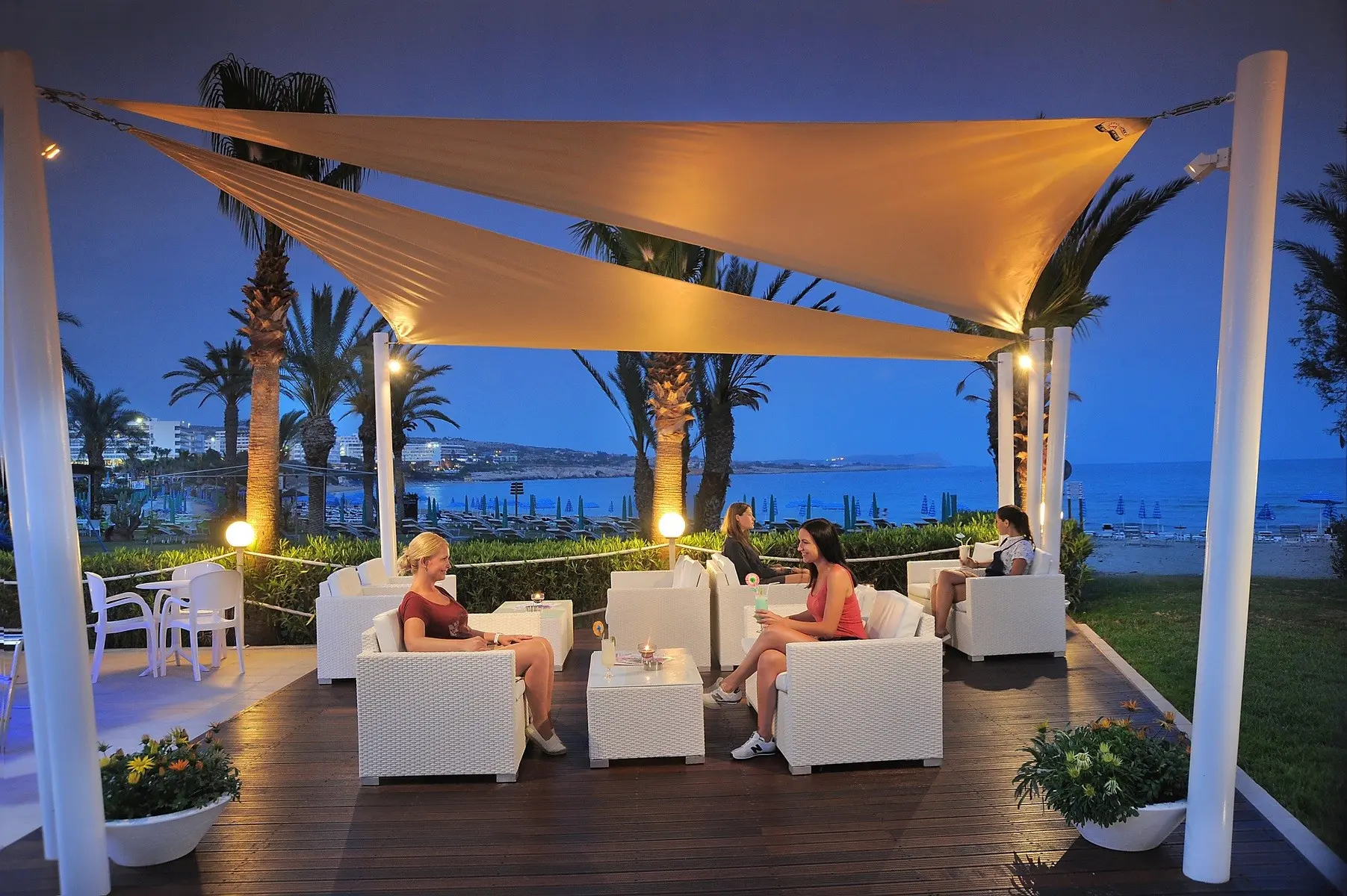 Lobby hotelu Okeanos Beach Boutique Hotel