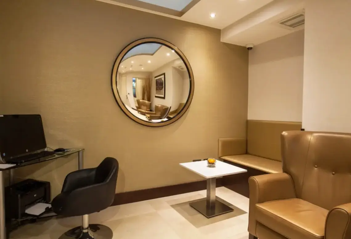 Lobby hotelu Park Grand Paddington Court