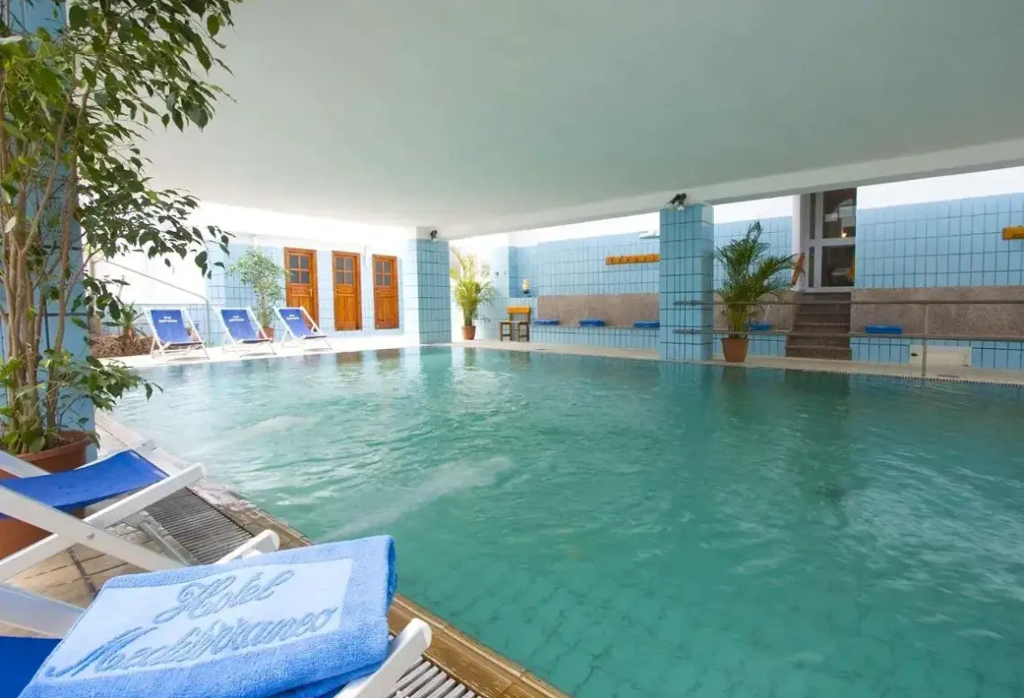 Basen w hotelu Park Hotel Terme Mediterraneo