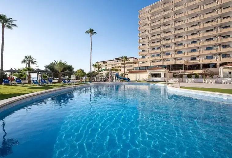 Basen w hotelu Playas de Torrevieja