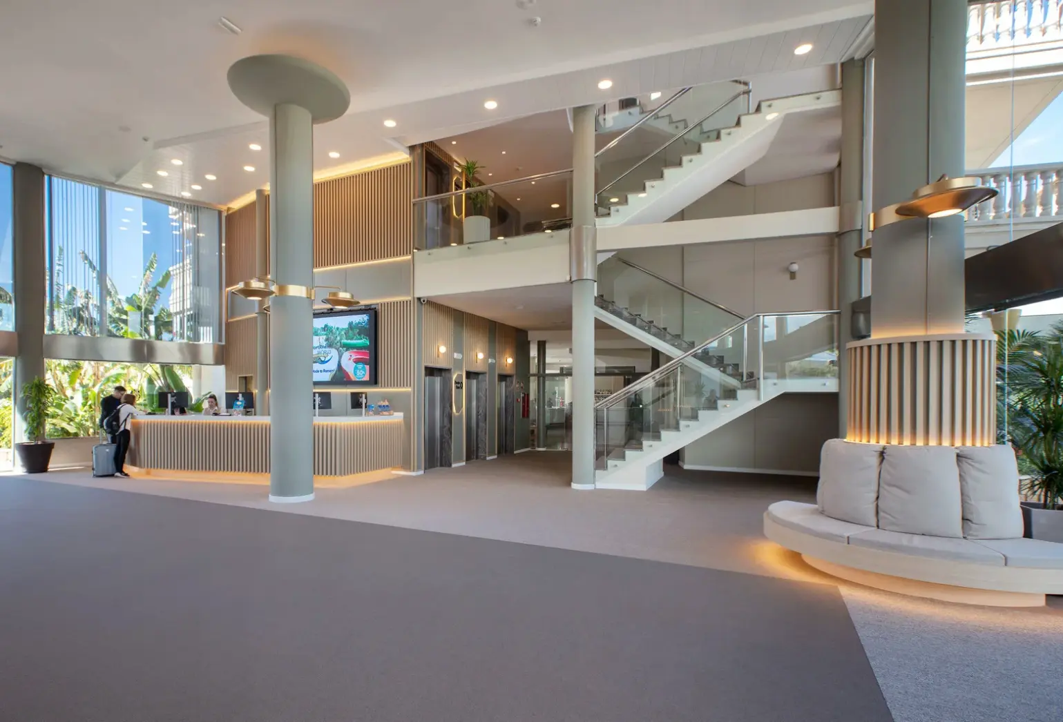 Lobby hotelu Ponient Dorada Palace by PortAventura World