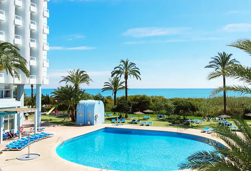 Basen w hotelu Poseidon Playas de Guardamar