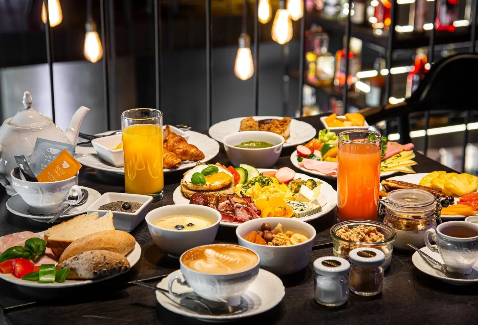 Restauracja i jedzenie w hotelu Pytloun Boutique Hotel Prague
