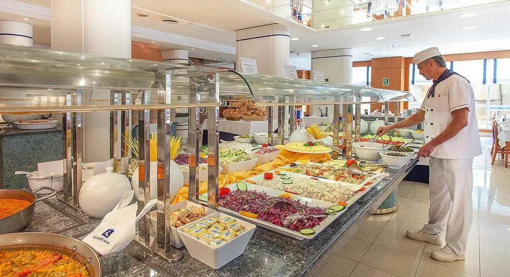 RH Victoria — RH VICTORIA