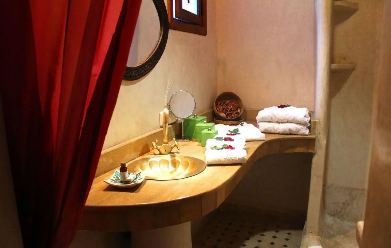 Riad Alida — RIAD ALIDA