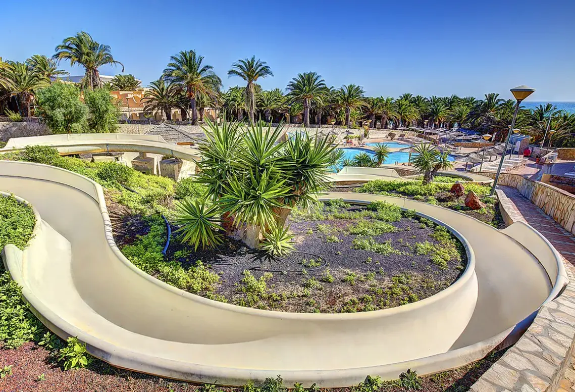 Basen w hotelu Sbh Monica Beach Resort