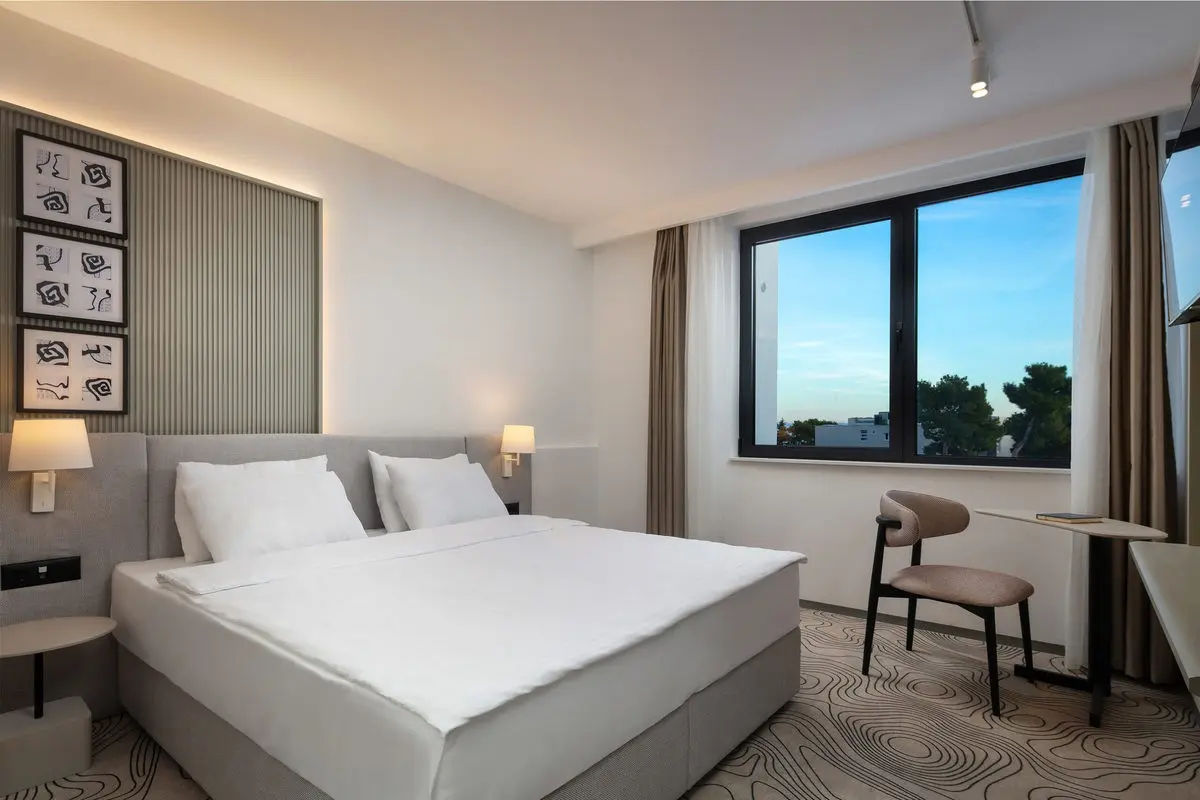 SeeSea — SEESEA HOTEL