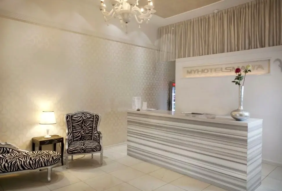 Lobby hotelu Sliema Marina Hotel Malta