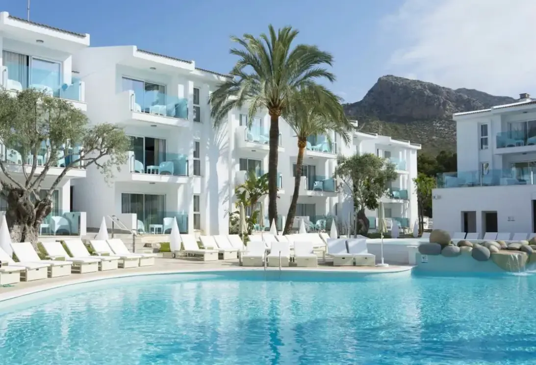 Basen w hotelu Spa MarSenses Puerto Pollensa