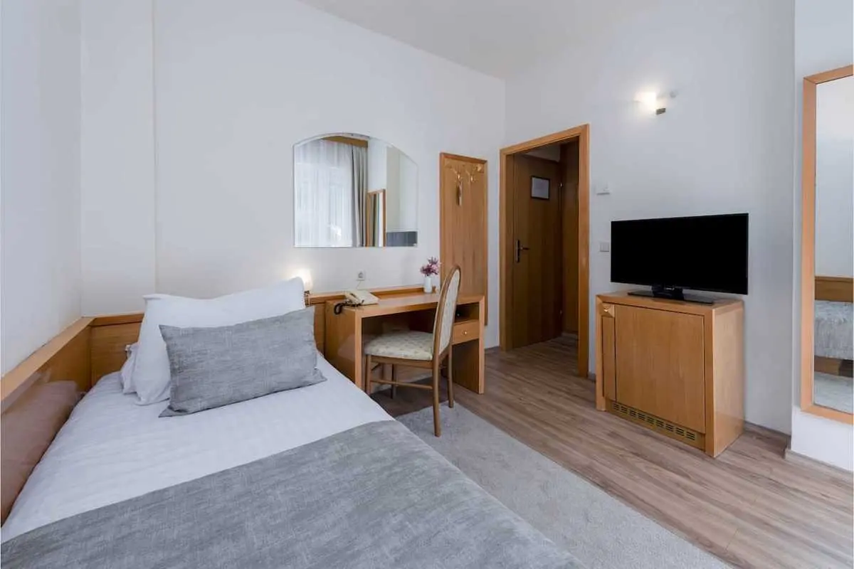 Splendid — SPLENDID