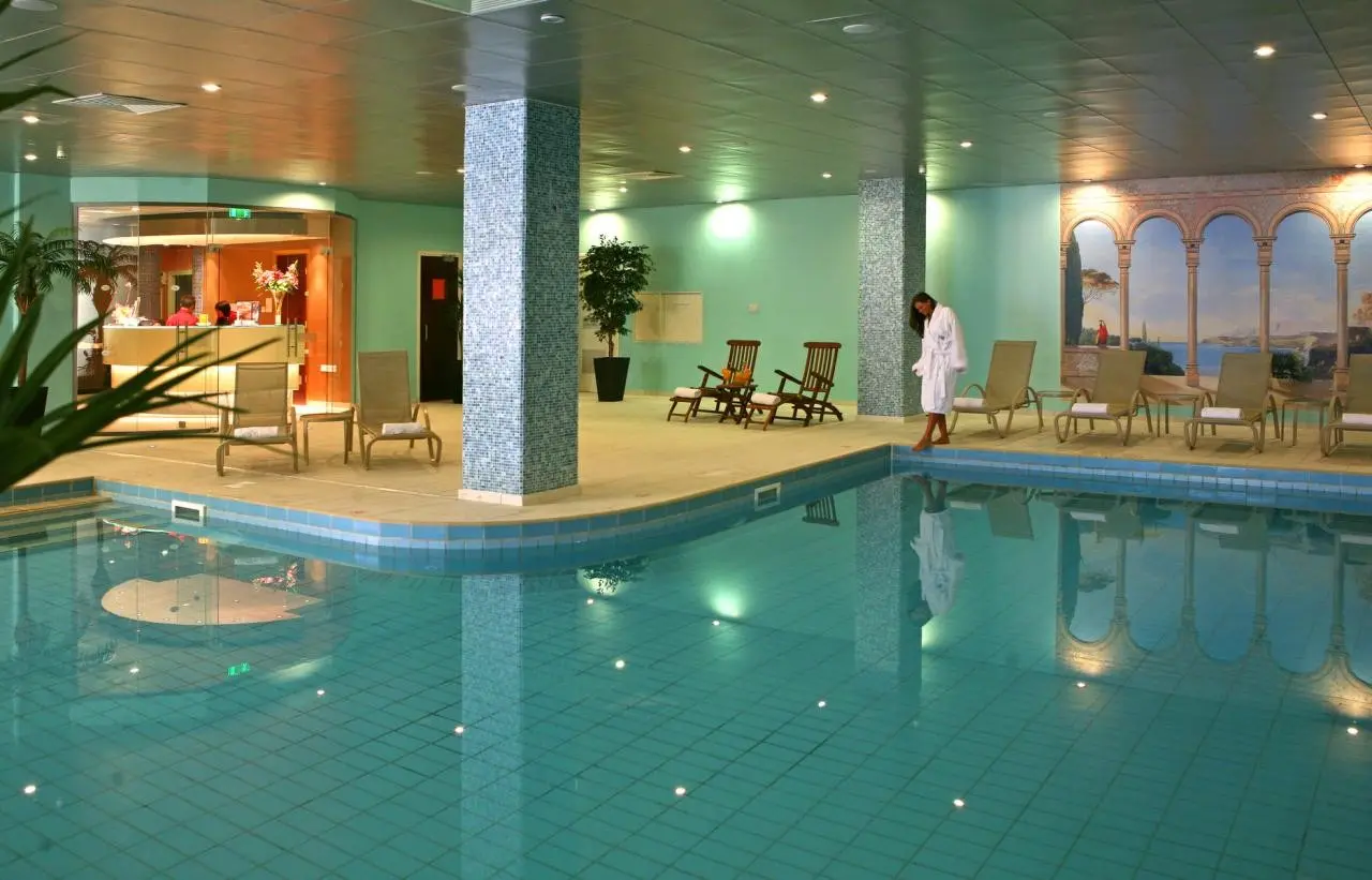 St. George Spa & Beach Resort — ST. GEORGE HOTEL AND SPA RESORT