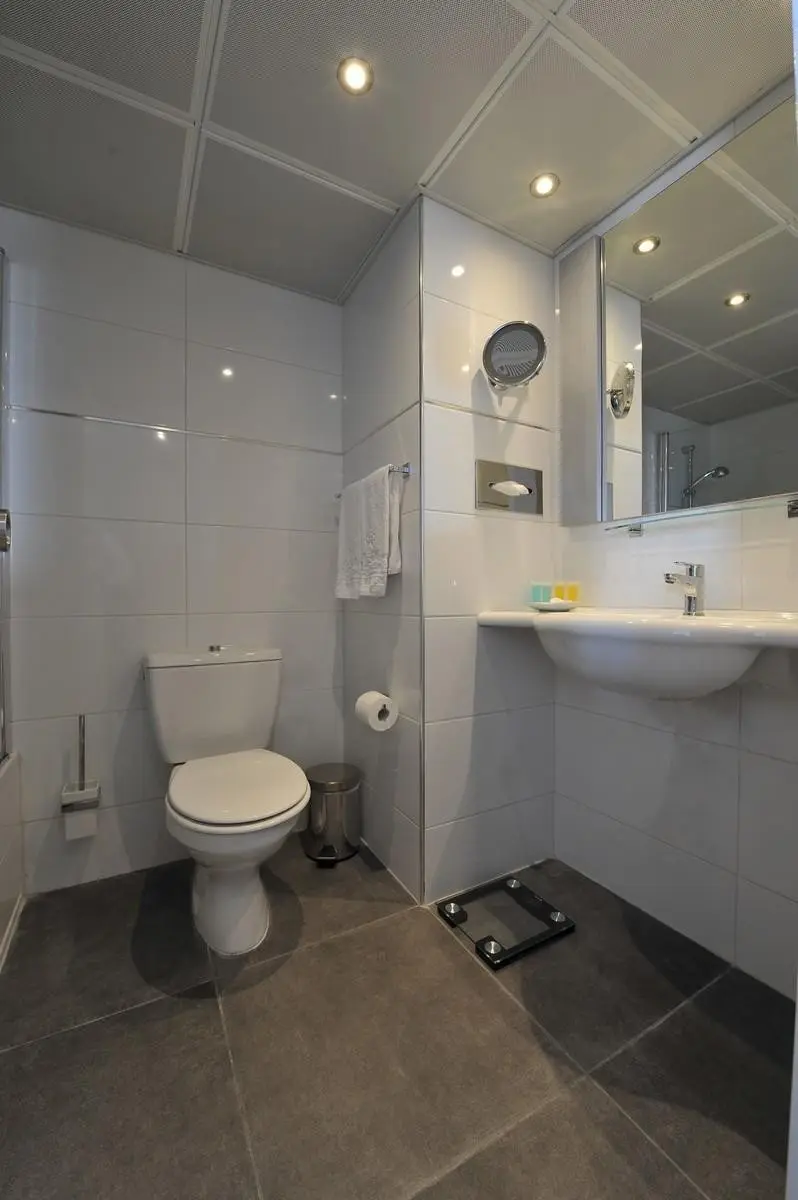 St. George Spa & Beach Resort — ST. GEORGE HOTEL AND SPA RESORT