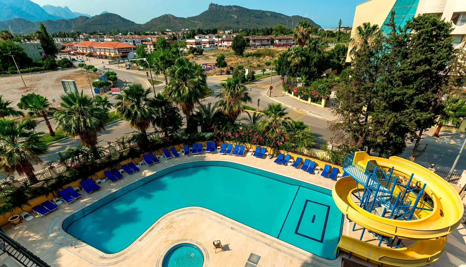 Basen w hotelu Stella Camyuva