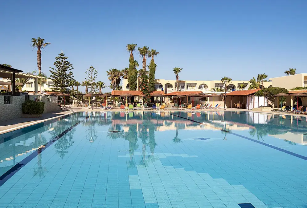 Basen w hotelu Sun Boutique