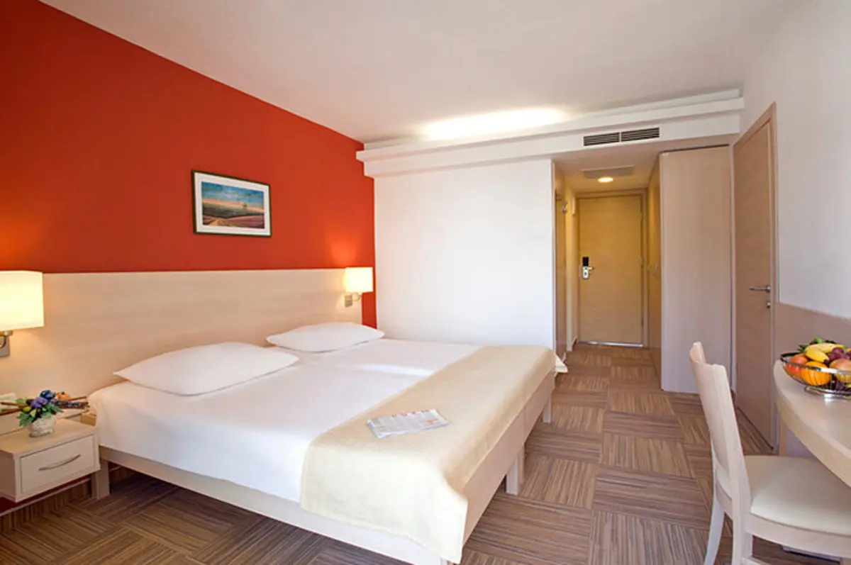 Sunny Poreč by Valamar — SUNNY POREC BY VALAMAR (EX CRYSTAL)