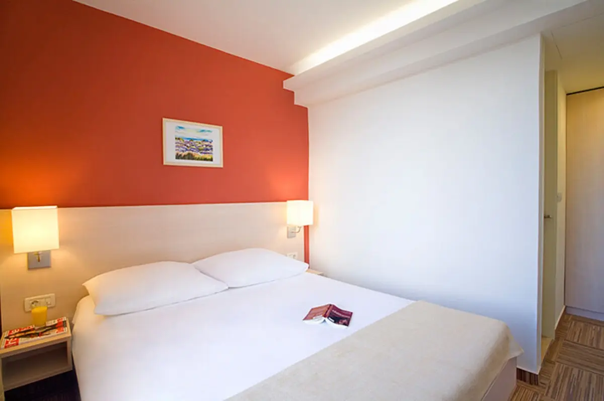 Sunny Poreč by Valamar — SUNNY POREC BY VALAMAR (EX CRYSTAL)