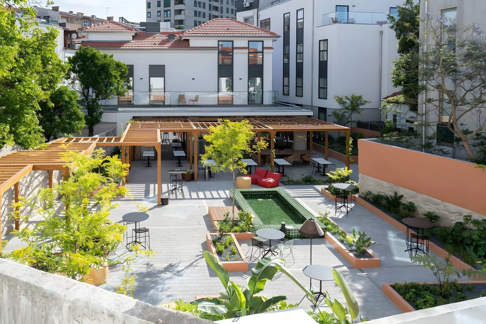 Hotel The Editory Garden Baixa Porto
