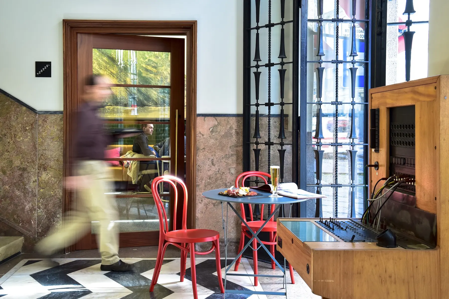 The Editory House Ribeira Porto — THE EDITORY HOUSE RIBEIRA PORTO