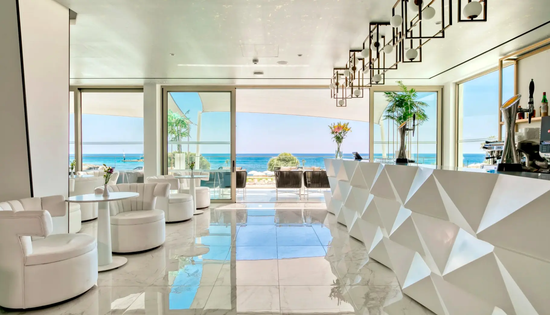 Restauracja i jedzenie w hotelu The Ivi Mare - Designed for Adults