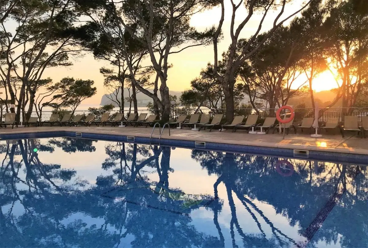 Basen w hotelu Universal Hotel Lido Park & Spa