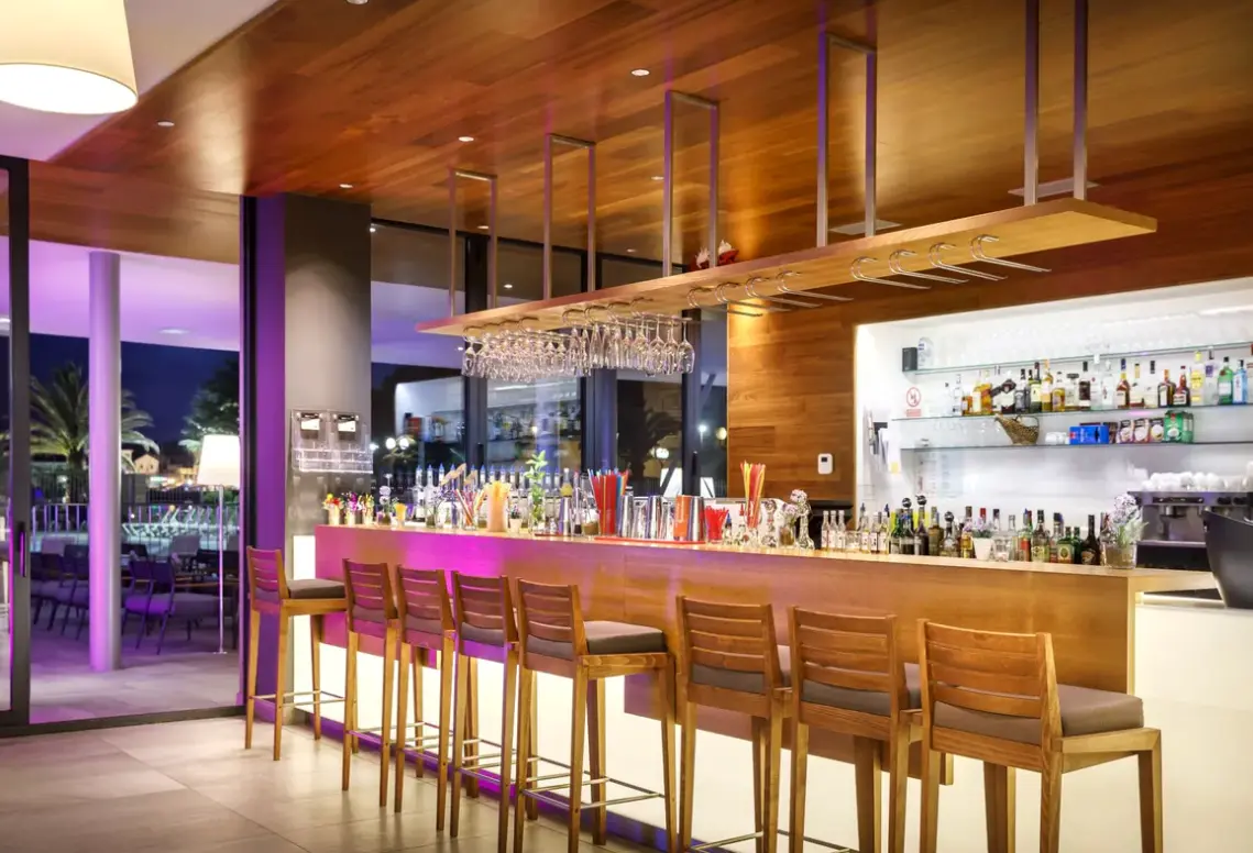 Restauracja i jedzenie w hotelu Valamar Padova