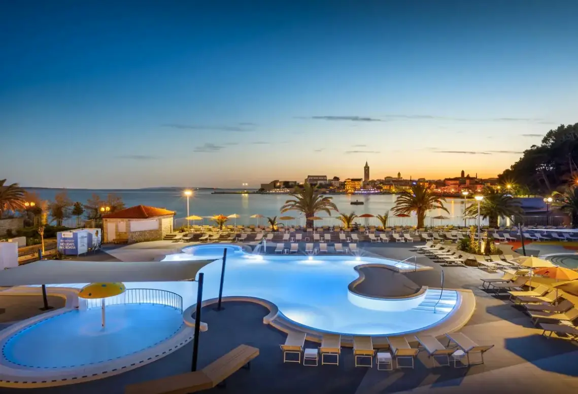 Basen w hotelu Valamar Padova
