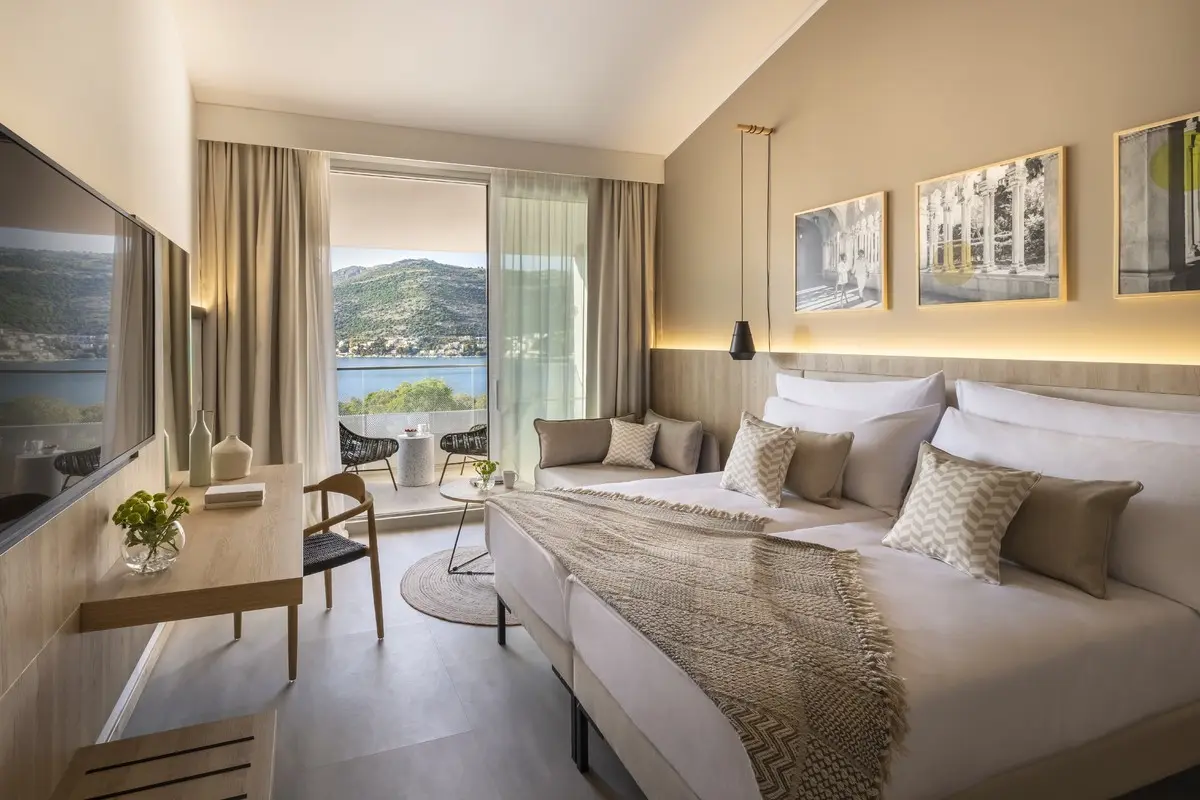 Valamar Tirena — VALAMAR TIRENA