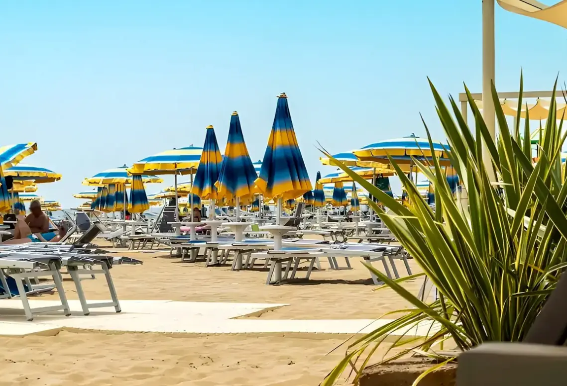 Plaża przy hotelu Vidi Miramare & Delfino