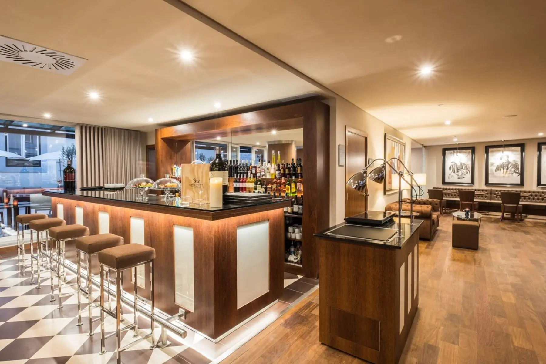 Restauracja i jedzenie w hotelu Vila Galé Porto Ribeira