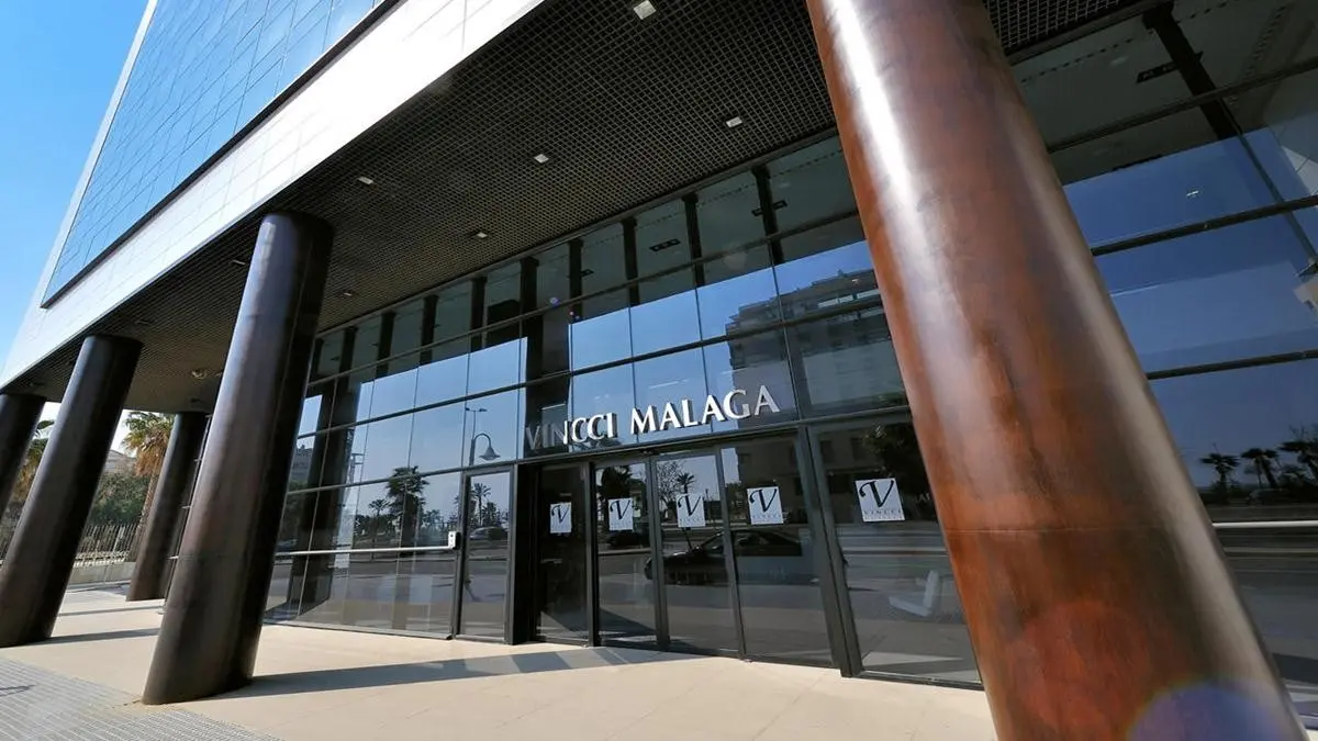 Vincci Larios Diez — VINCCI MALAGA