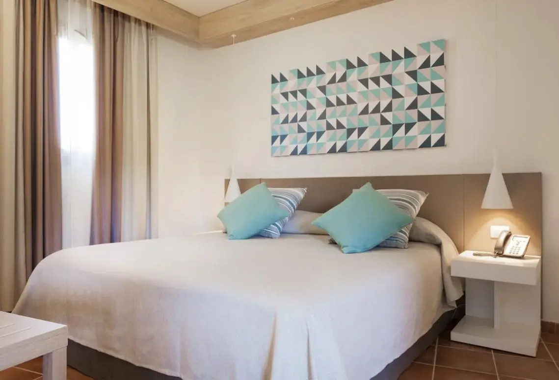 Pokój w hotelu Voi Arenella Resort