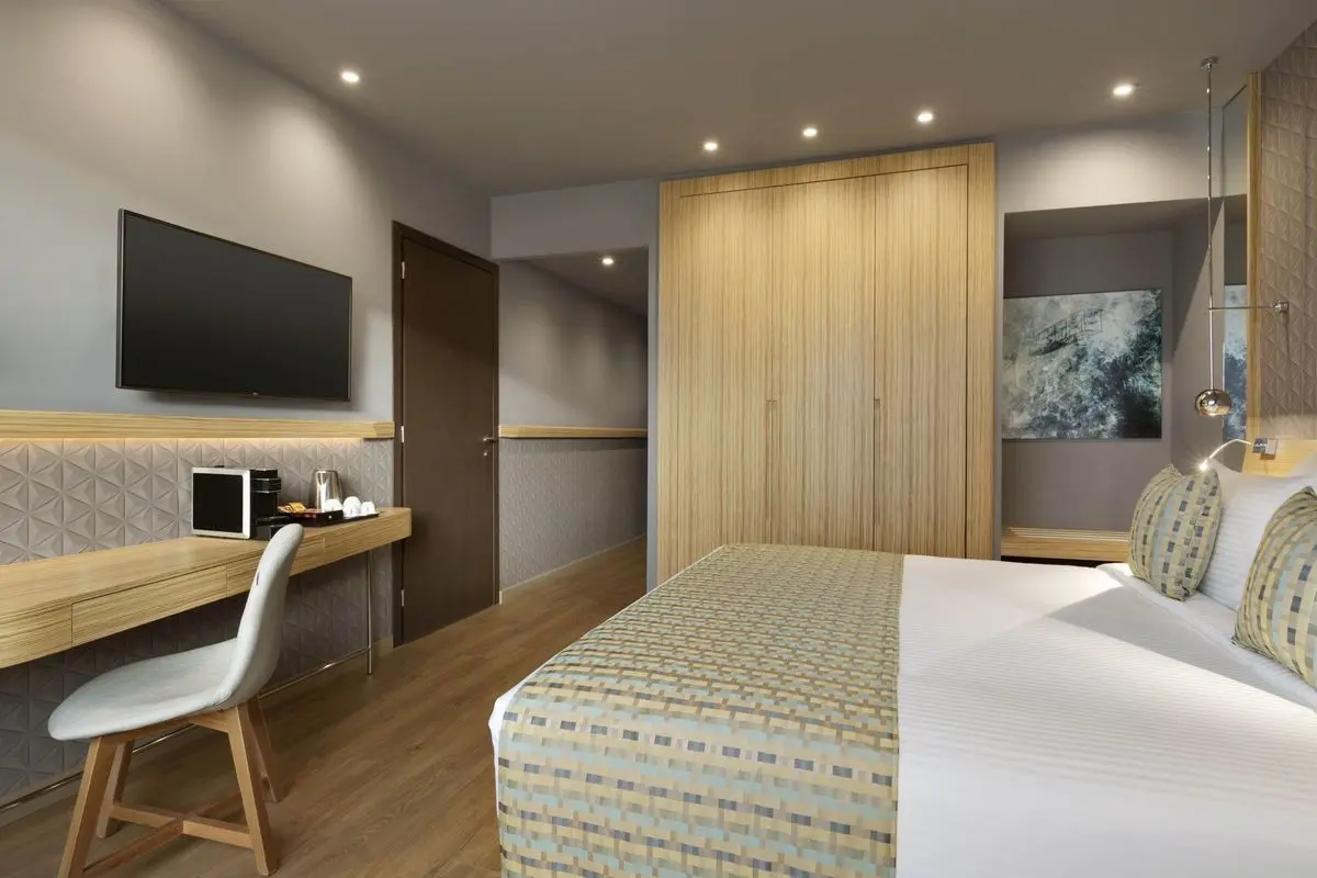 Wyndham Grand Athens — WYNDHAM GRAND ATHENS