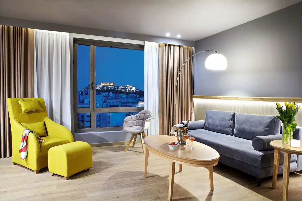 Wyndham Grand Athens — WYNDHAM GRAND ATHENS