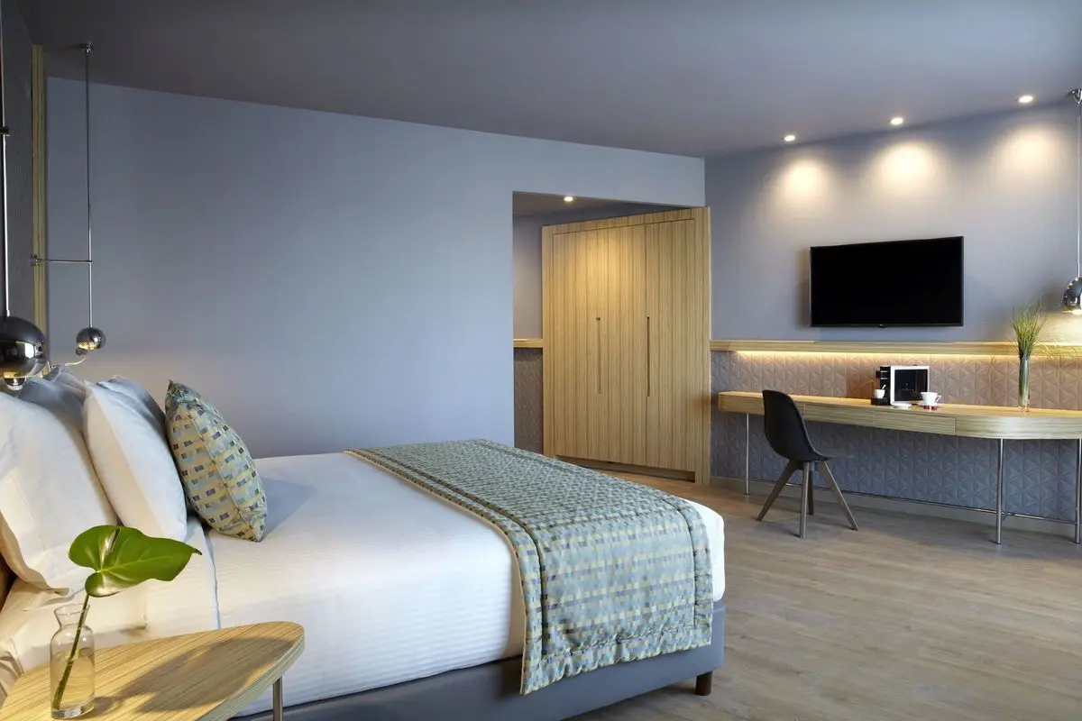 Wyndham Grand Athens — WYNDHAM GRAND ATHENS