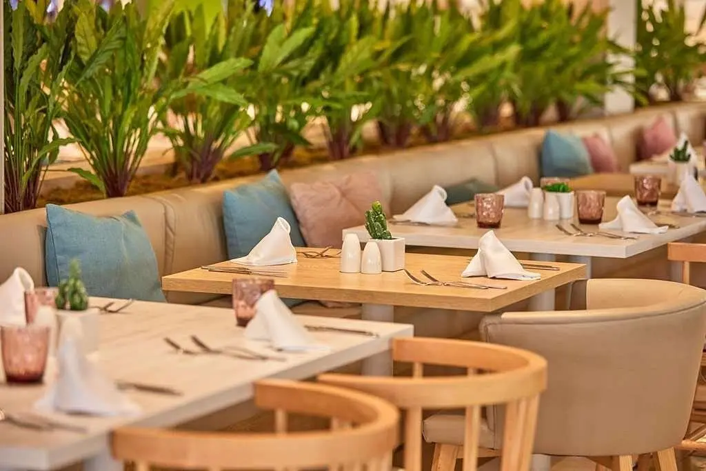 Zafiro Bahía — ZAFIRO BAHIA