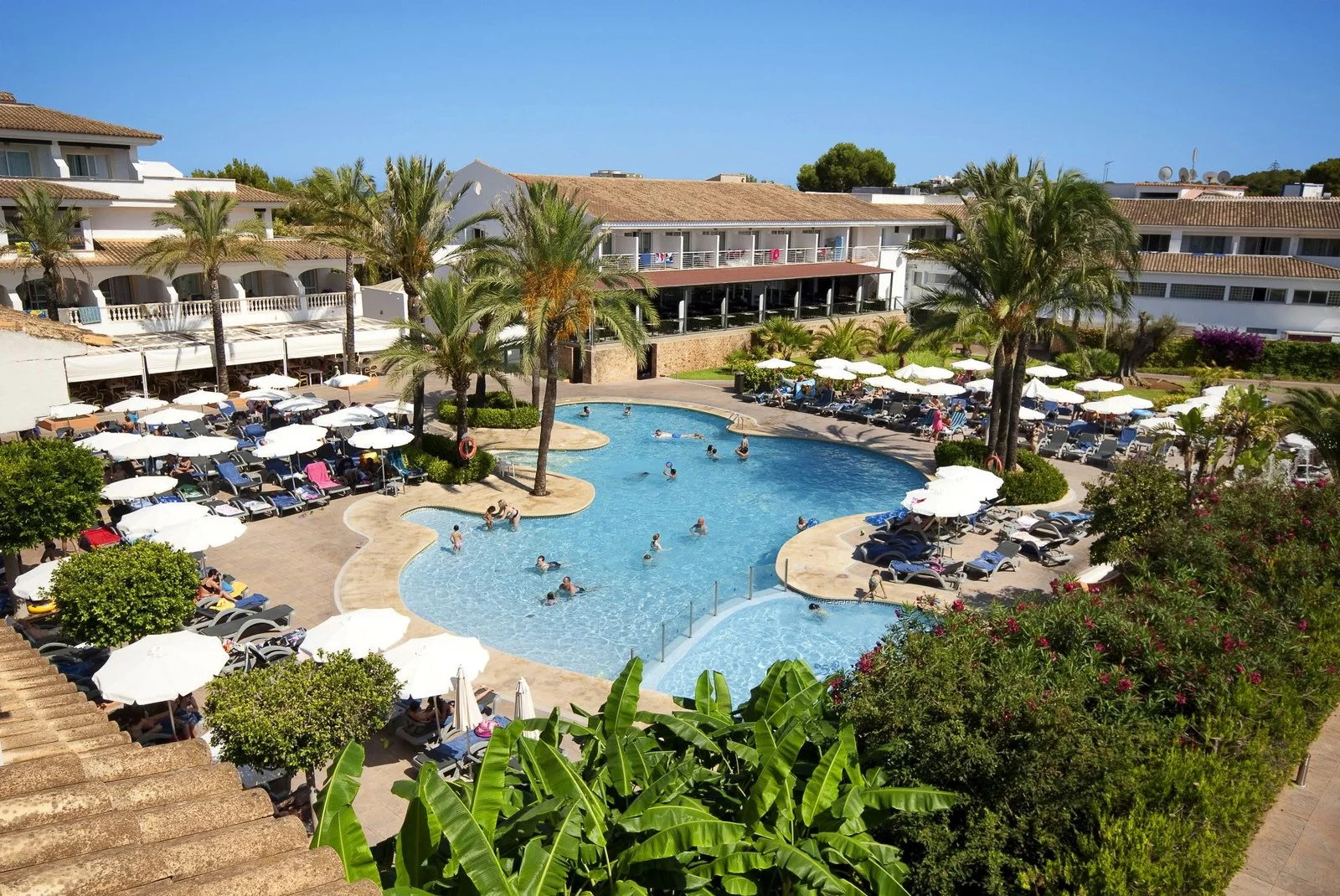 Hotel Beach Club Font de Sa Cala