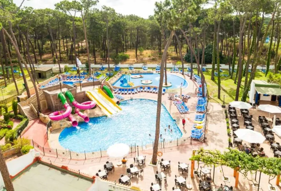 Basen w hotelu AluaSun Marbella Park