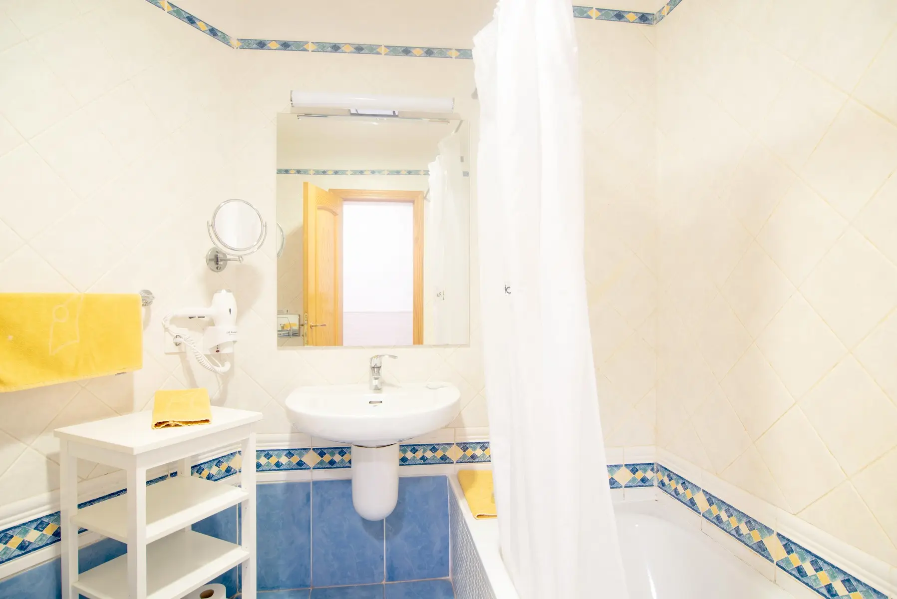 Apartamentos Punta Marina by LIVVO — PUNTA MARINA BY LIVVO APARTAMENTOS