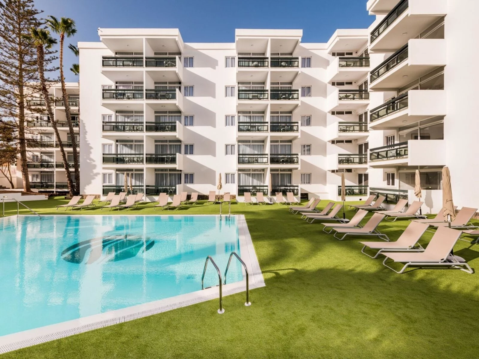 Hotel Apartamentos Roca Verde