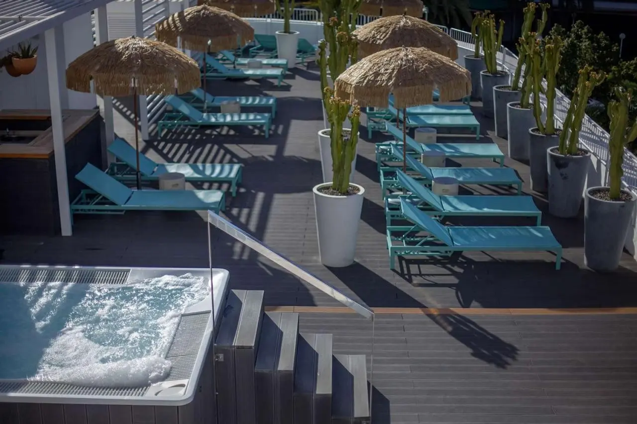 Aparthotel Gold by Marina — GOLD BY MARINA