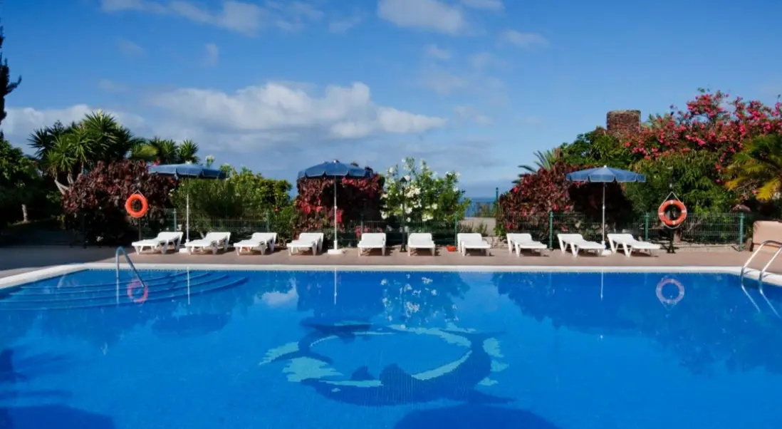Basen w hotelu Appartements Baja del Secreto