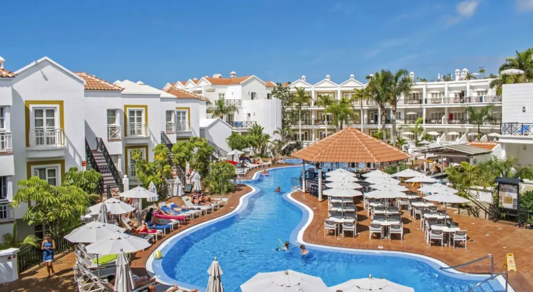 Basen w hotelu Appartements Parque del Sol