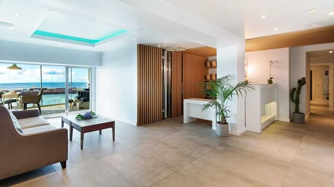 Arrecife Gran Hotel — ARRECIFE GRAN HOTEL & SPA