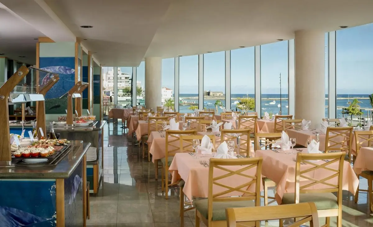 Arrecife Gran Hotel — ARRECIFE GRAN HOTEL & SPA