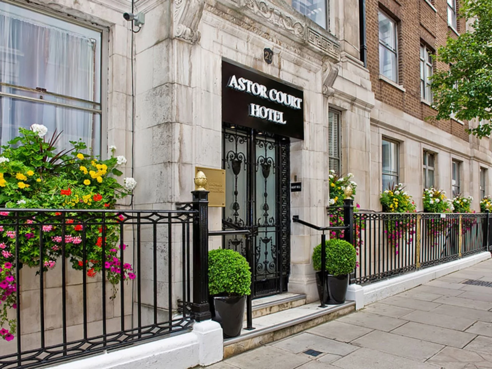 Hotel Astor Court Hotel